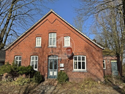 Ostfriesland-Feeling pur! Renovierungsbedürftiges Fehnhaus in Kanal-Nähe 26632 Ihlow / Lübbertsfehn, Einfamilienhaus