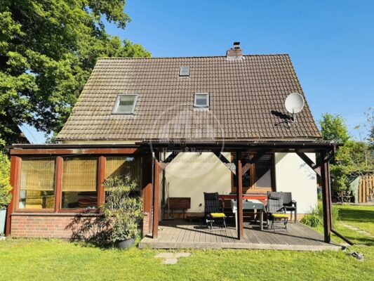 Einfamilienhaus mit Einliegerwohnung in zentraler Lage 26603 Aurich, Einfamilienhaus