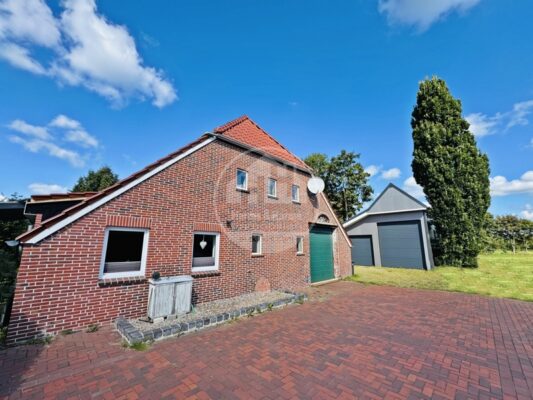Modernisiertes Landhaus mit viel Platz und zusätzlicher Weidefläche 26605 Aurich, Einfamilienhaus