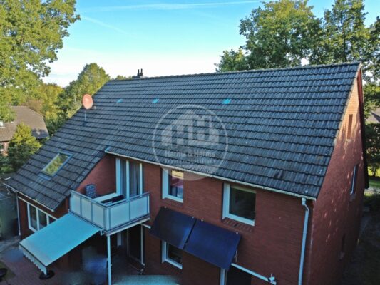 Weiträumige Obergeschosswohnung mit sonnigem Balkon 26605 Aurich / Rahe, Dachgeschosswohnung