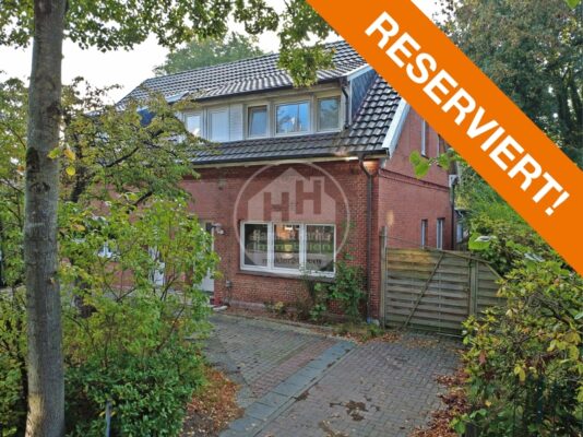 Niedliche, renovierungsbedürftige DHH in Innenstadtlage 26603 Aurich, Doppelhaushälfte