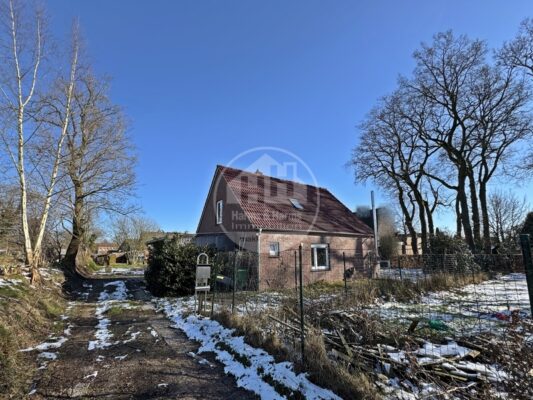 Aus Alt macht Neu: Renovierungsbedürftiges EFH in zweiter Reihe 26607 Aurich / Walle, Einfamilienhaus