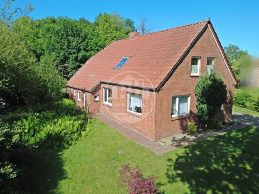 Norddeutsches Einfamilienhaus unweit vom Ihlower Forst mit eigenem Waldstück 26632 Ihlow, Landhaus